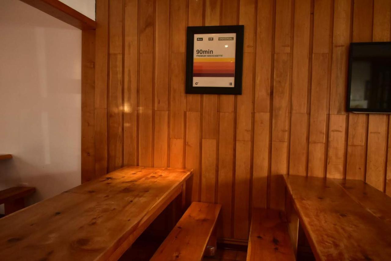 Cinerama Hostel San Carlos de Bariloche Exterior photo